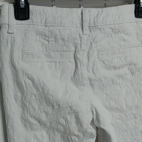 Simply Vera Vera Wang cropped pants • textured jacquard stretch • white • 2P - Picture 5 of 12
